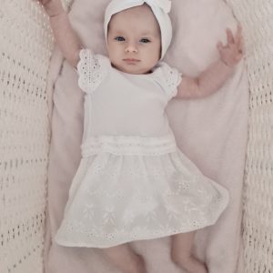 biele madeirové šaty pre bábätko